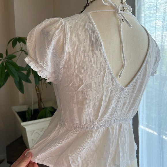 💥💥Hollister White Flutter Sleeve Peplum Blouse💥💥 - Picture 2 of 8